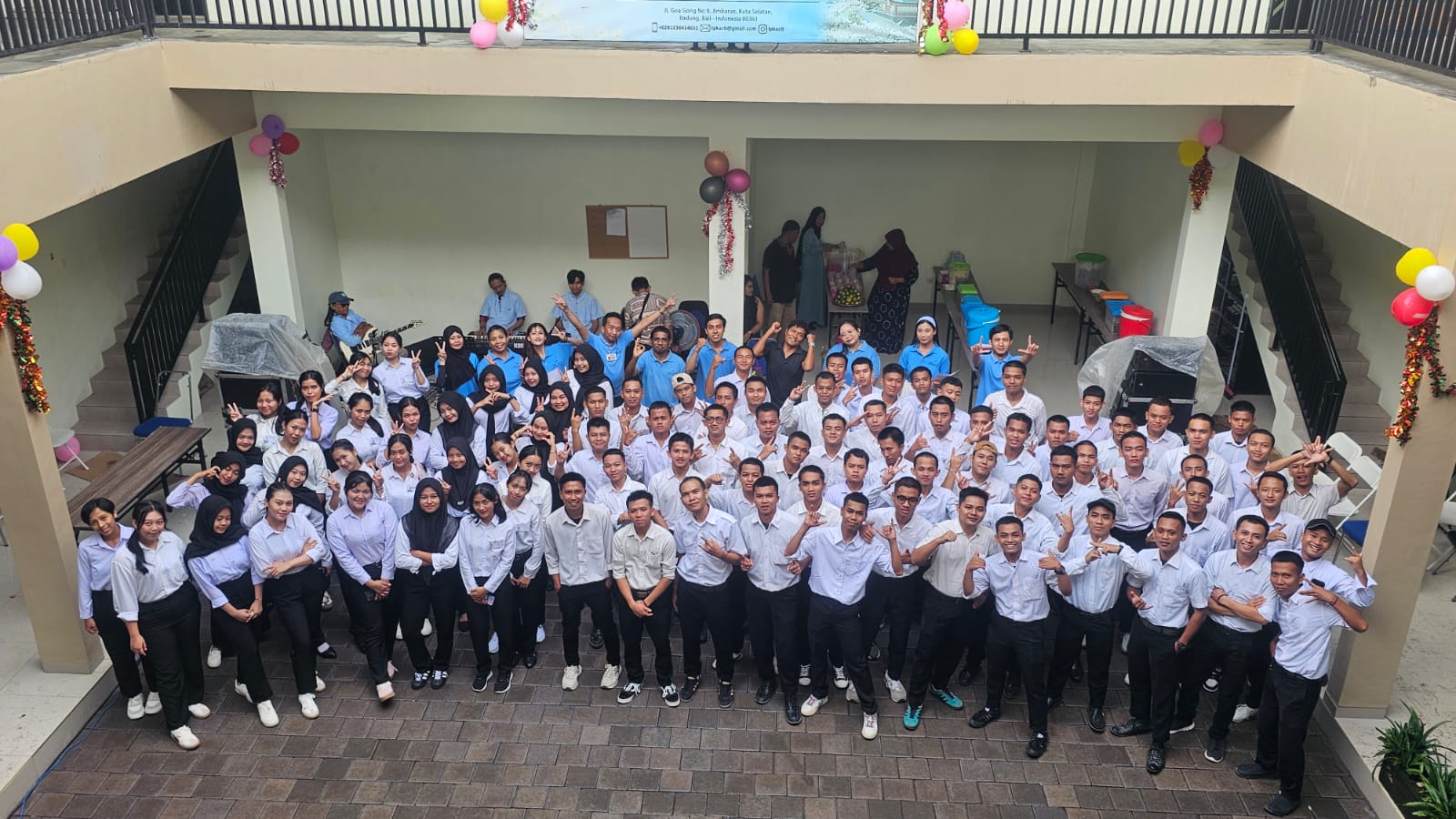 ホームページを公開しました