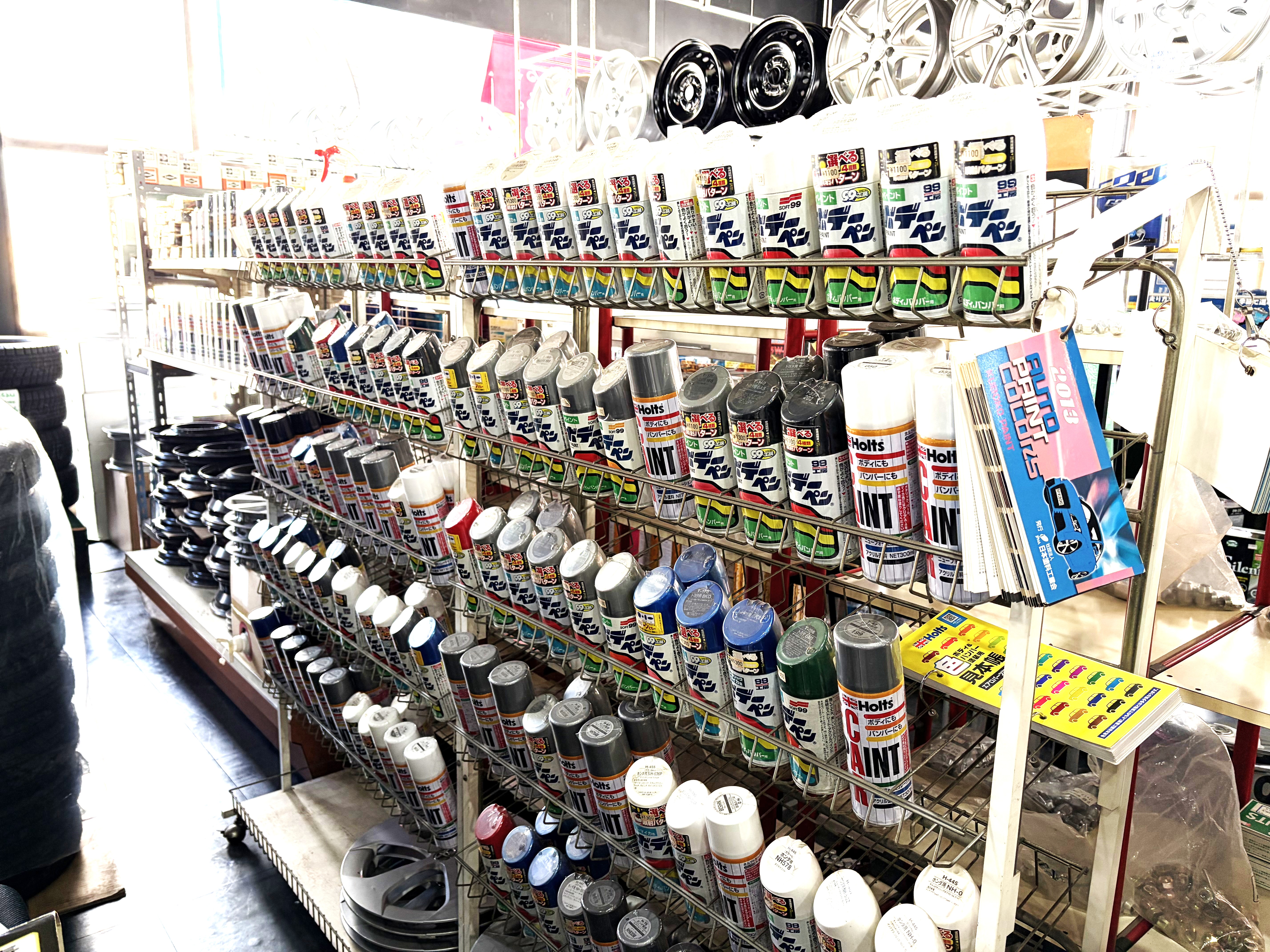 タイヤショップカーポイント店内カラー01(1).JPG