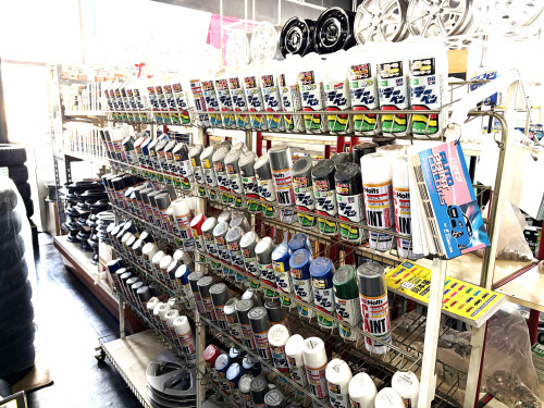 タイヤショップカーポイント店内カラー01(1).JPG