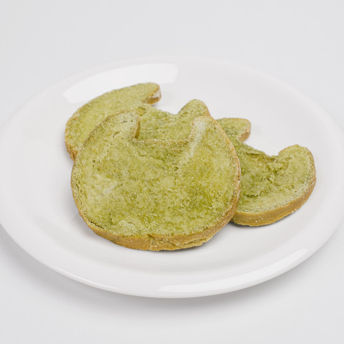 皿に3枚の袋から出したねこ茶スク1：1_s.jpg