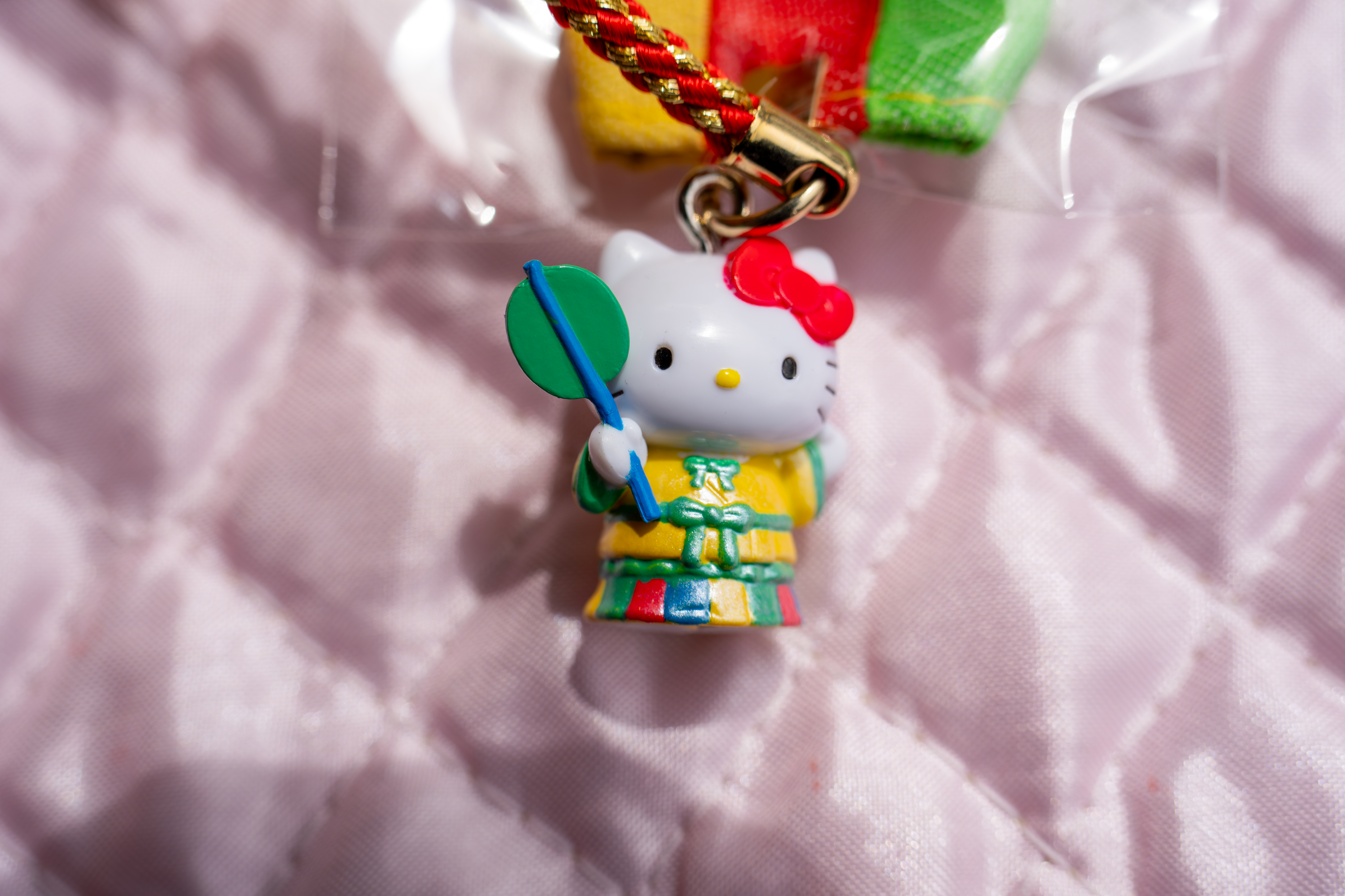 ハローキティファン必携！ 飛鳥寺限定キティちゃん！ - 明日香つーしん