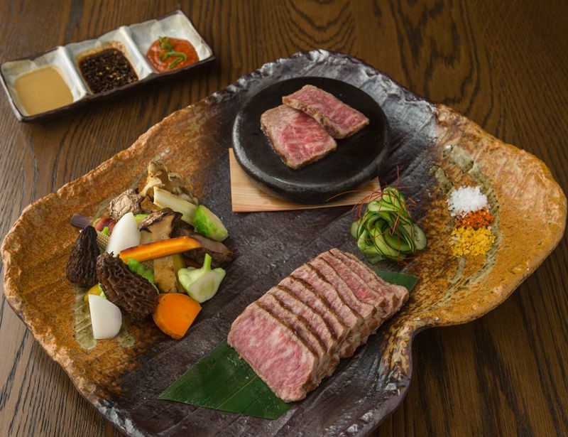 Kuro___Wagyu_Ishiyaki_2___photo_credit_Michael_Pisarri.0.0.jpg