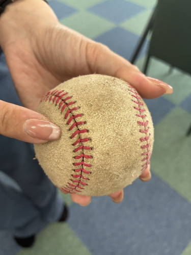 硬式野球ボールの修復（九州産業高等学校様）
