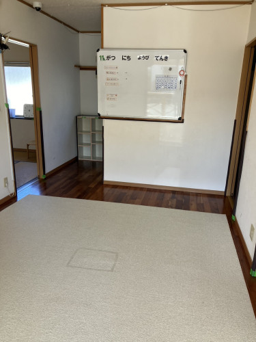 line_oa_chat_260514_084950_group_2.jpg