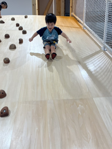 line_oa_chat_260827_130104_group_5.jpg