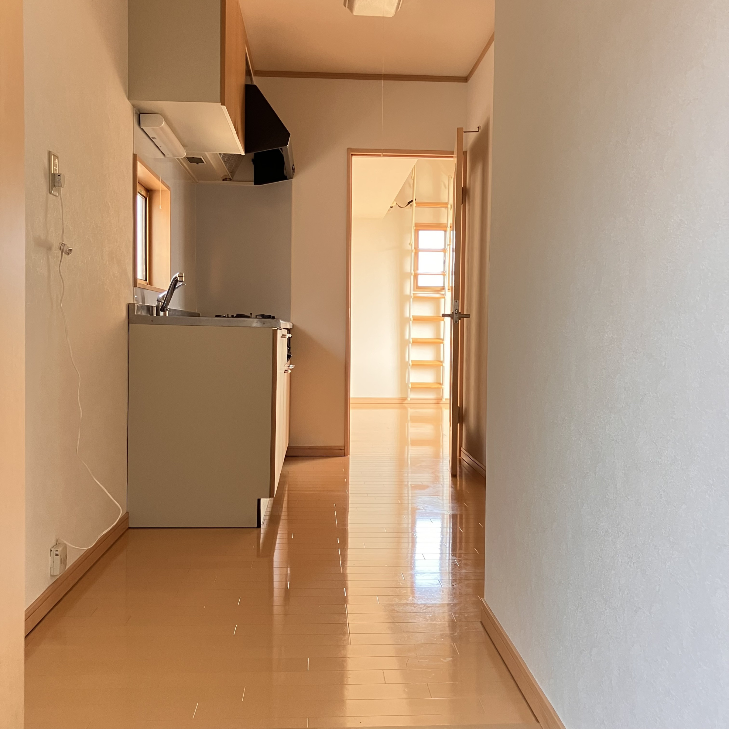 クロス張替え、空室清掃施工