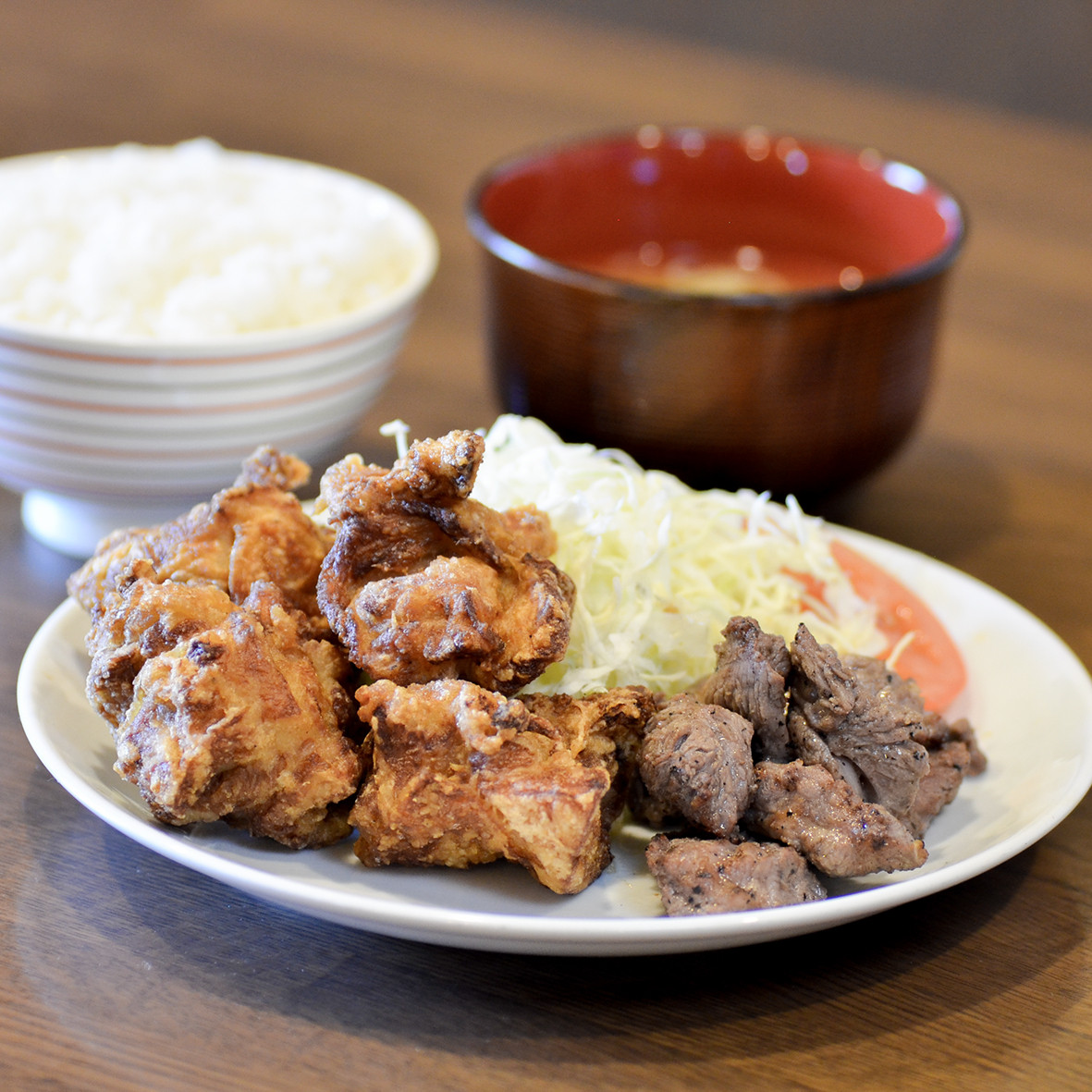 ミックス③ 鶏唐揚げ＋牛中落ち塩カルビ定食
