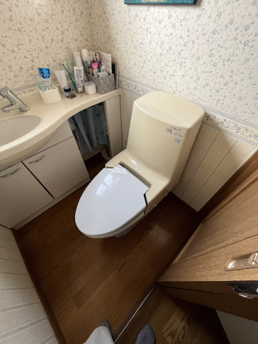 【盛岡市】トイレ交換　施工前　