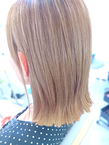 明るめベージュカラー