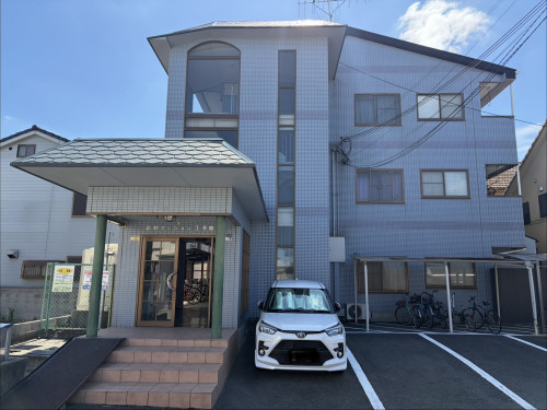 建物の全景
