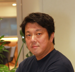 根角康隆
