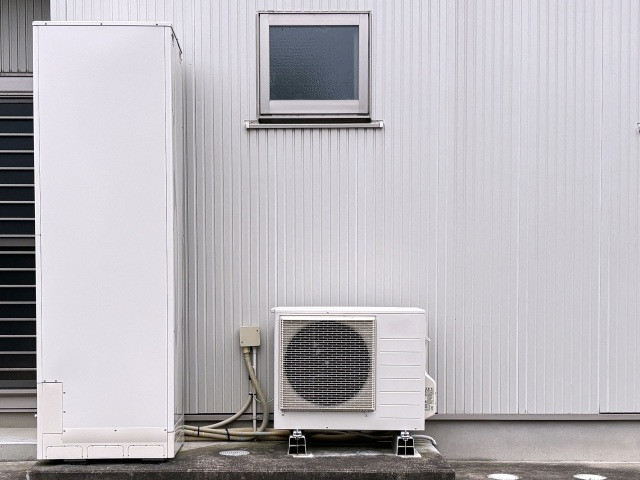 外壁に設置されたエアコン室外機