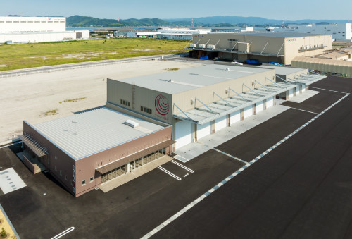 株式会社ティーエス自動車玉島物流施設新築04-南東側高所からの全景.jpg