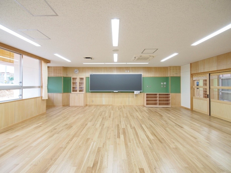 赤道　室内２.jpg