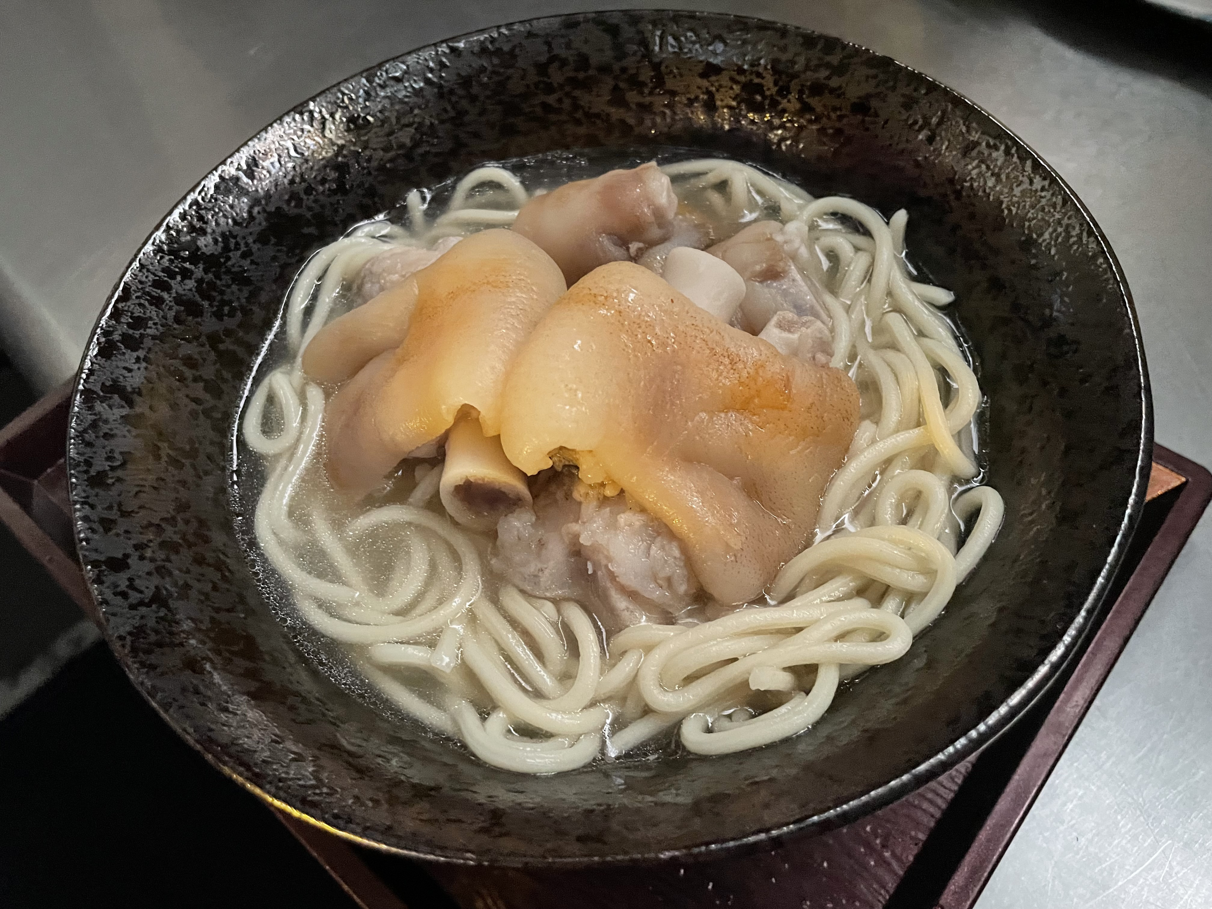 テビチそば
