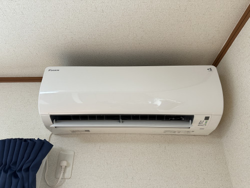 阿見町のお客様よりエアコン入れ替え2台、エアコン取り外し1台のご依頼を頂きました。