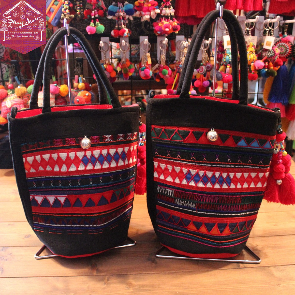 アカ族刺繍ハンドバッグ*2カラー*が入荷
