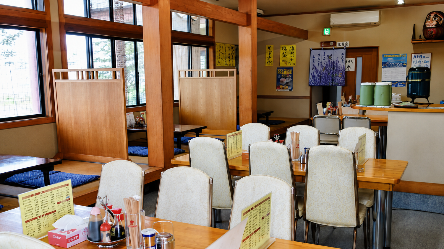 店舗内観