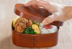 さっと洗えるわっぱ弁当
