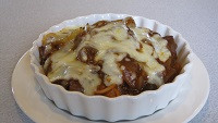 ハヤシとスパのチーズ焼き（月曜日のランチ）