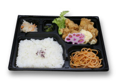 チキン南蛮弁当　500円（税込）