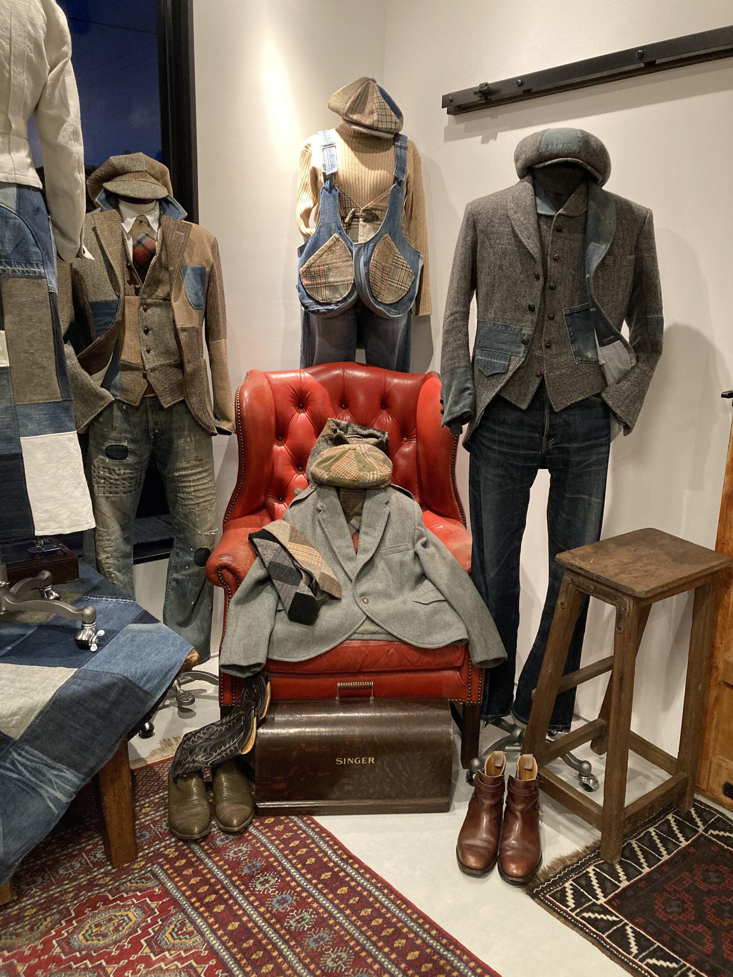 SHOWROOM