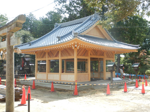 稲荷神社拝殿