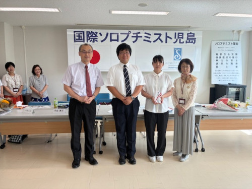 短大集合写真.jpg