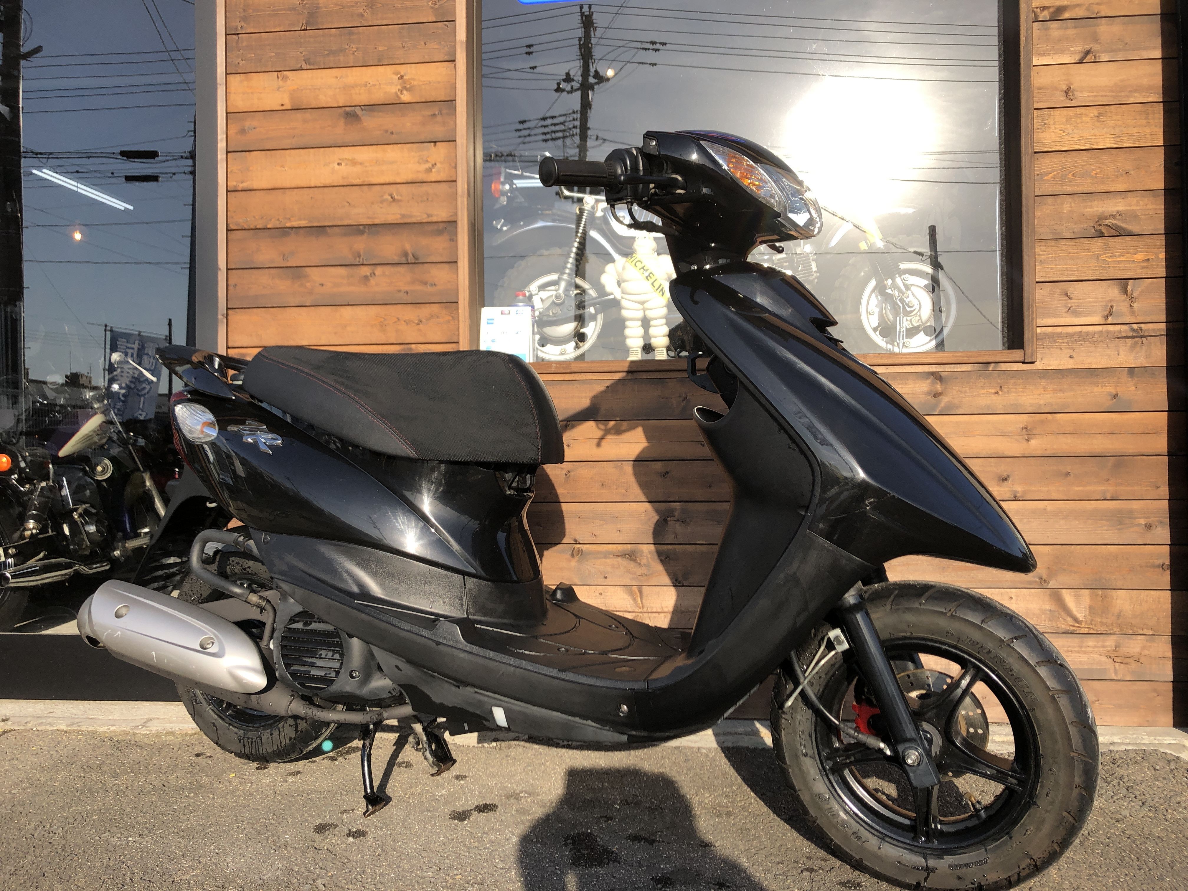 値下げ！人気のJOG ZR ブラックFI ジョグ 50cc バイク 原付き ヤマハ