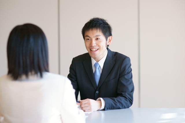 初対面で印象を左右する“会話の組み立て方”とは