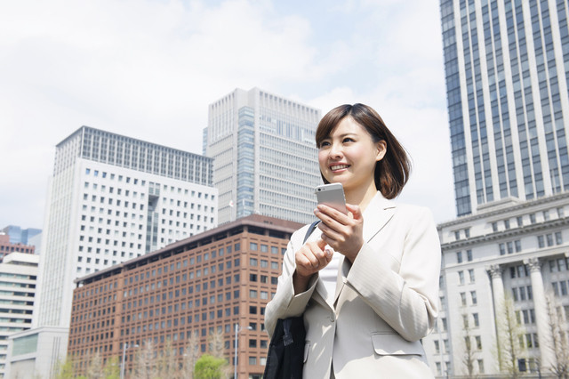 婚活パーティー後の連絡で“つながる女性”が意識していること