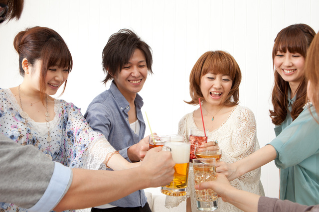 婚活パーティーで連絡先交換につながる自然な会話術