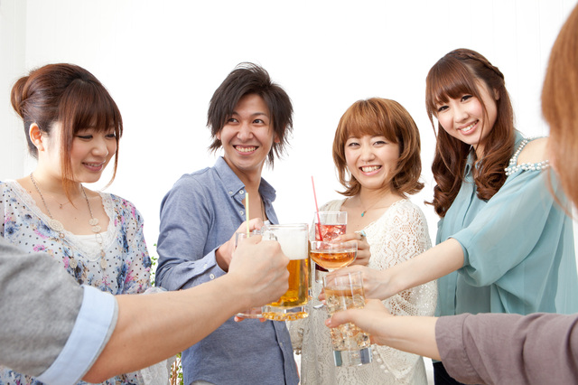 婚活パーティーで第一印象を安定して良くする女性の振る舞い