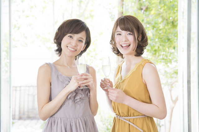 婚活パーティーで男性が安心する女性のリアクション術
