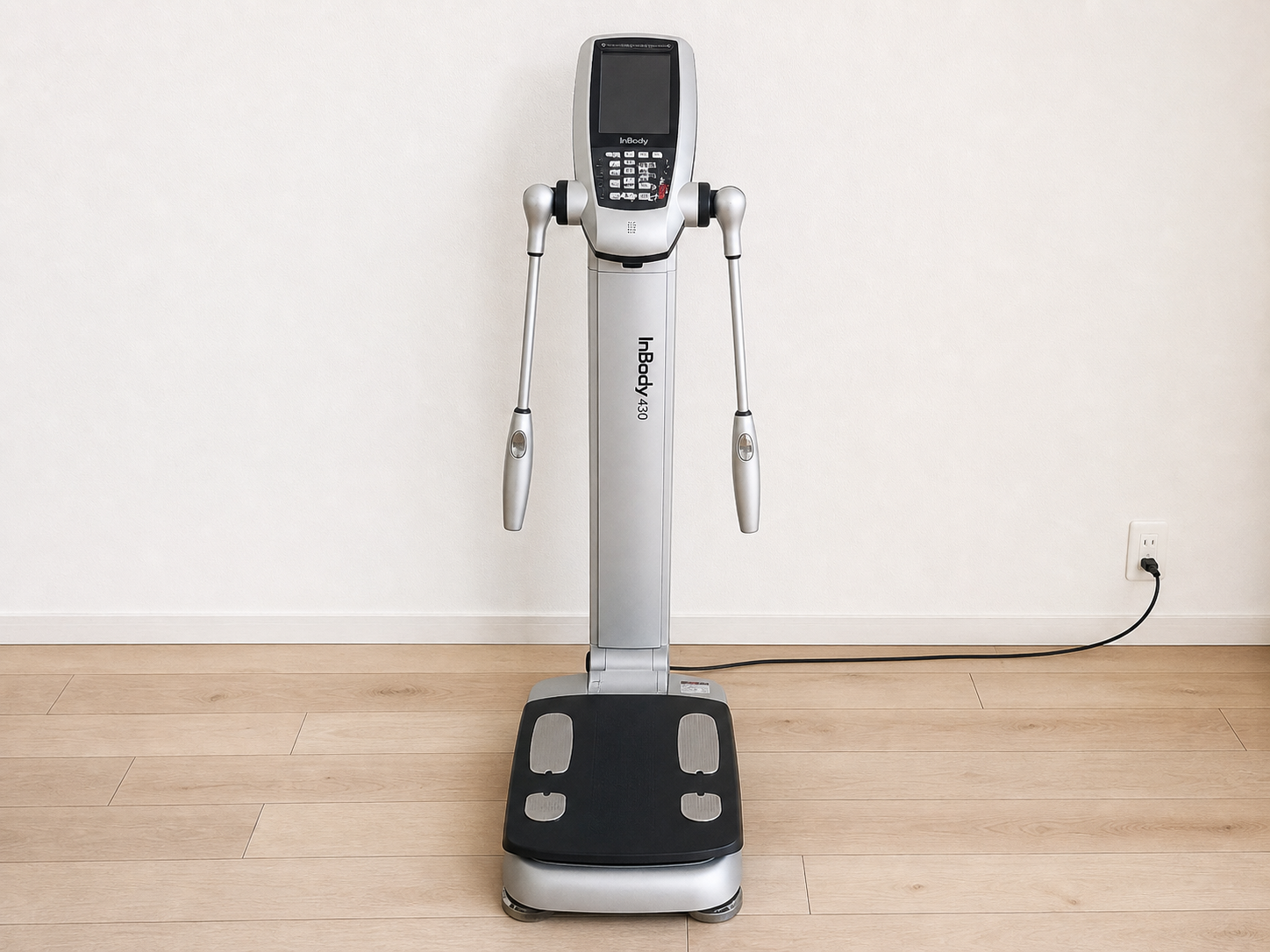背景を整理した体組成測定器INBODY