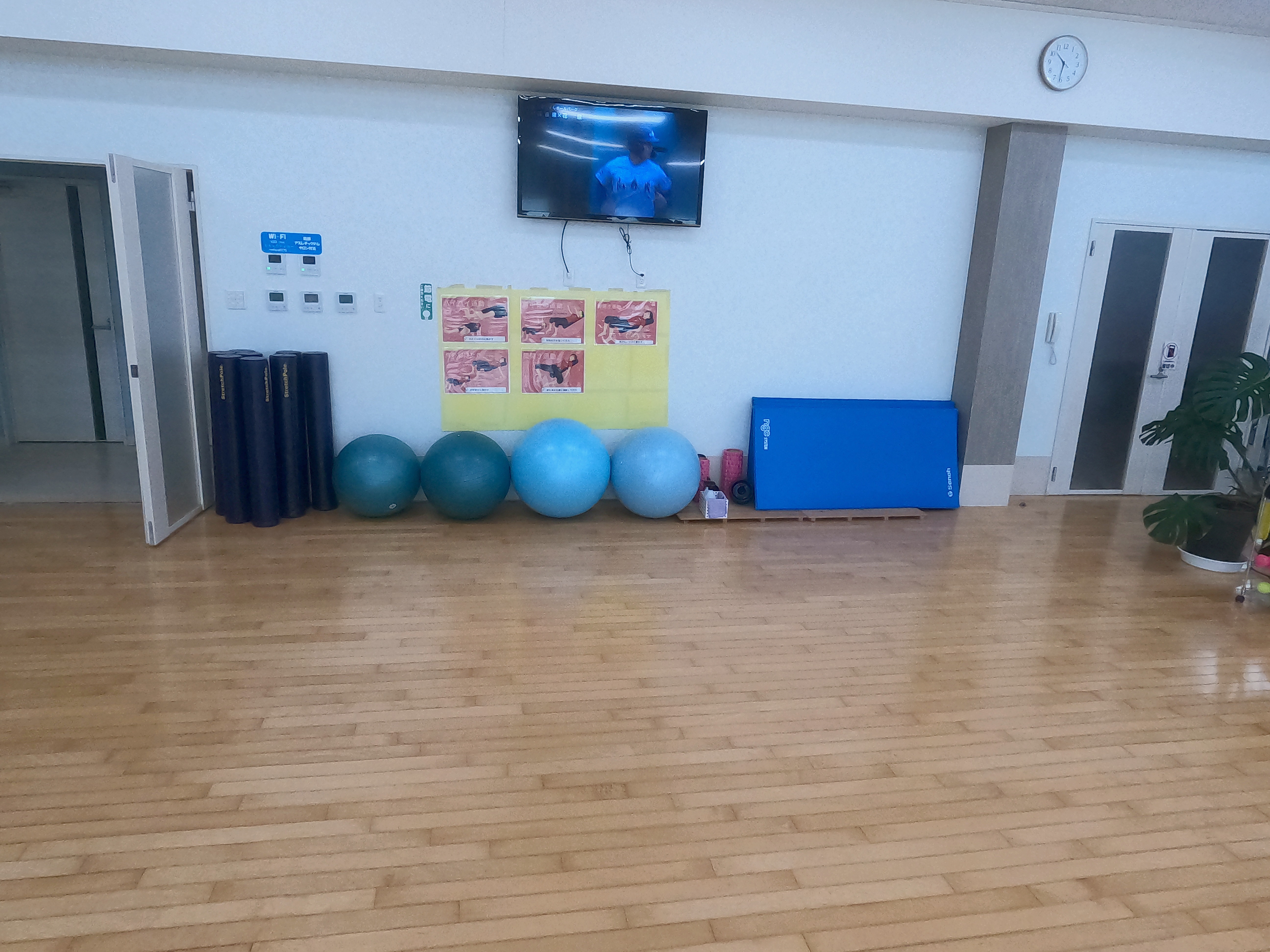 広い床面のストレッチエリア