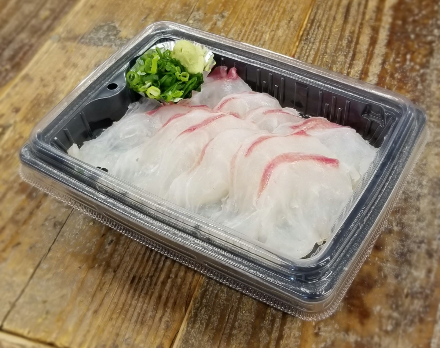 いけすやの活まだい弁当（鯛めし大盛）