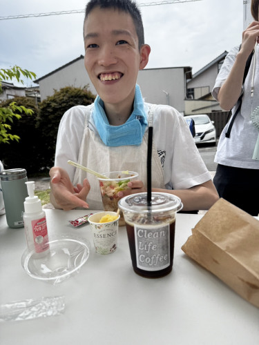 S__48447568_0.jpg