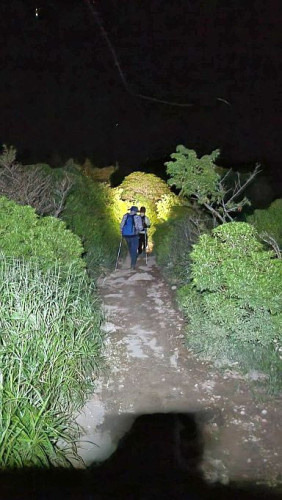 ③-1登山中.jpg