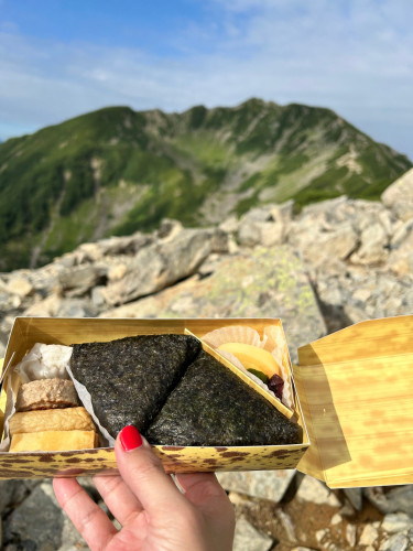 4-⑤山小屋弁当.jpg