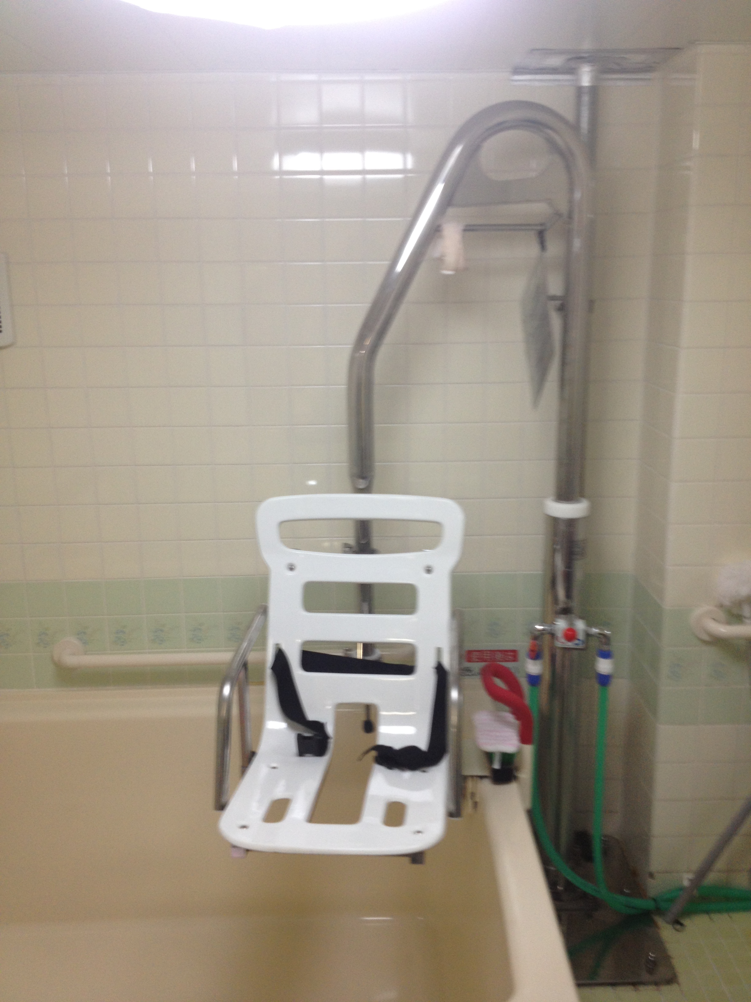 水圧式入浴介助リフター販売 介護 お風呂 介助 介護施設 障害者施設