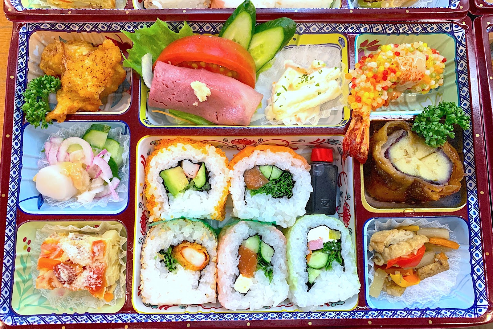 ロール寿司弁当.jpg