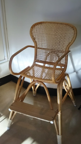 子供椅子.JPG