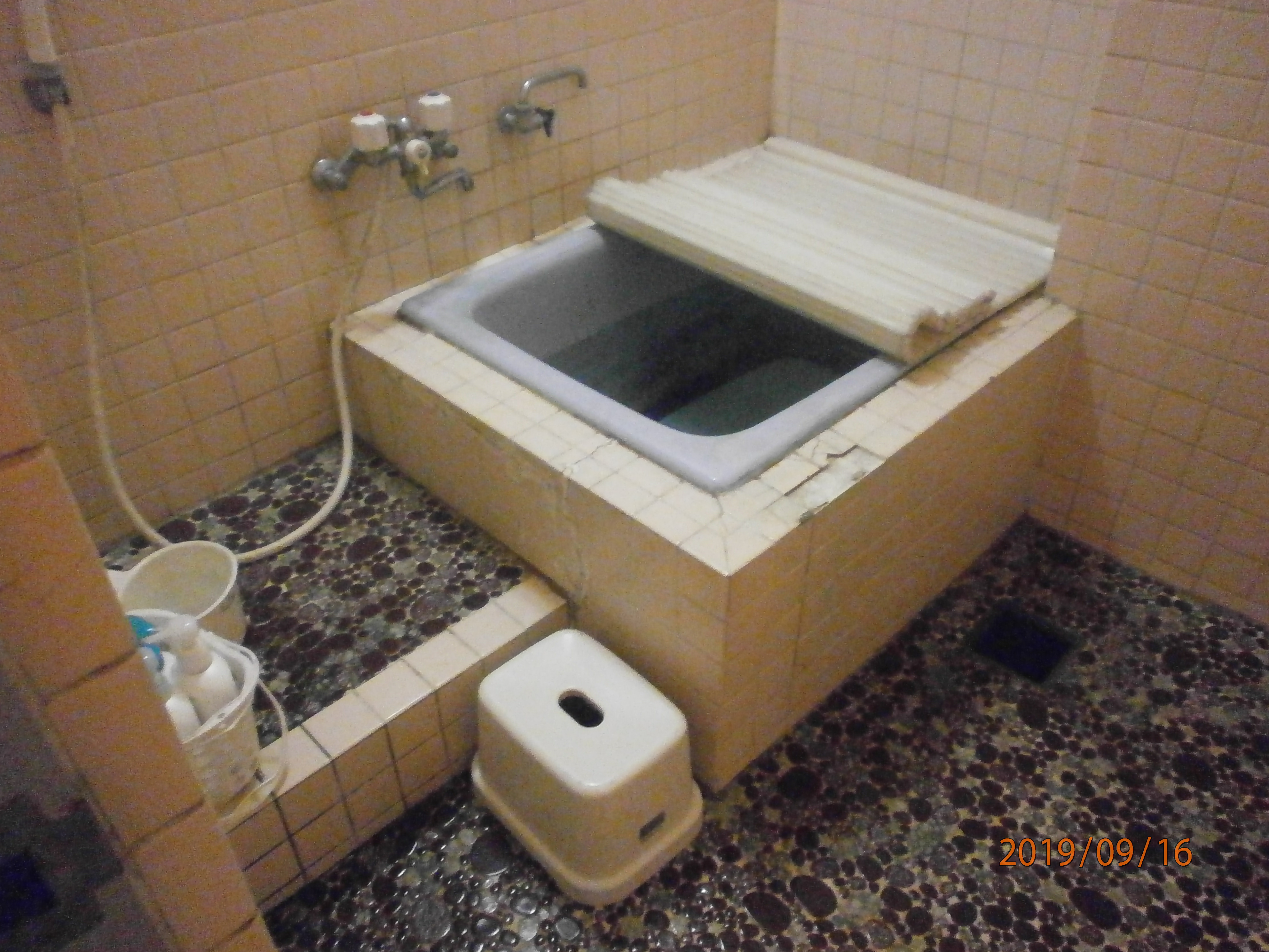 天然木製浴槽 お風呂 家庭用 大人用 バスタブ 浴槽 リラックス お風呂グッズ 蓋なし 成人風呂バケツ - 9