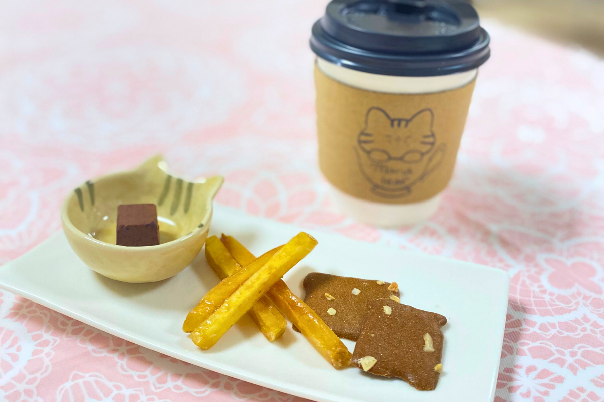 淹れたてのハーブティー