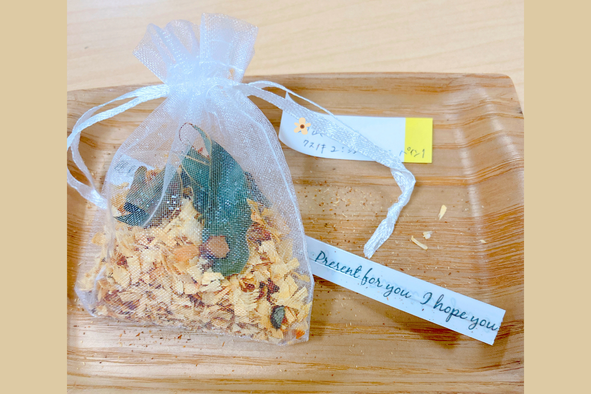 お部屋に広がるクスノキの香り