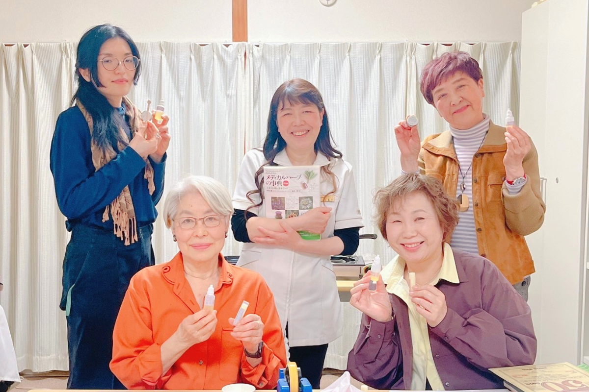 完成したカレンデュラのクラフト