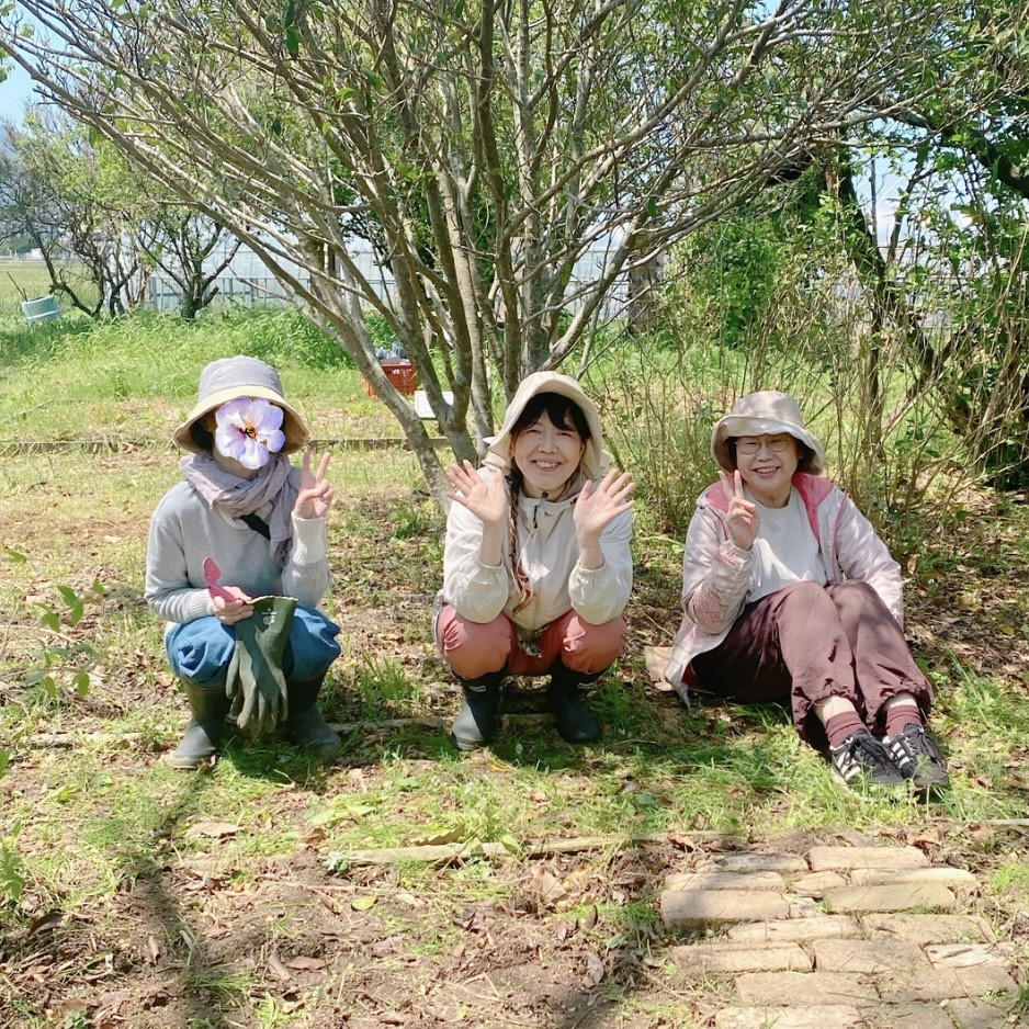 マリアリーフガーデン 春 草取り 土作り