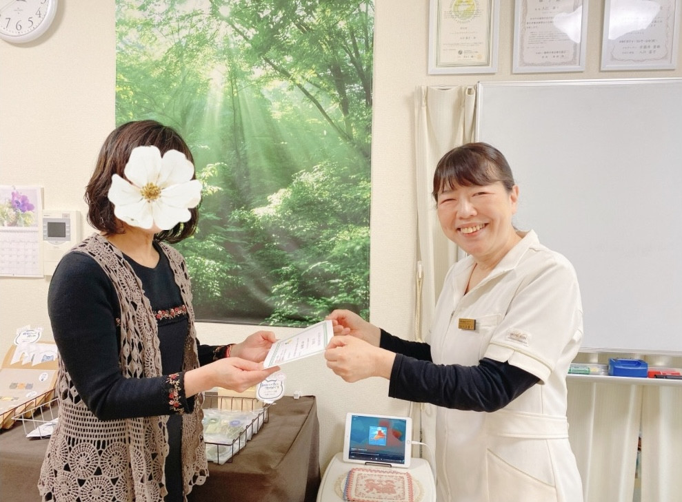 ハーバルセラピストの様子