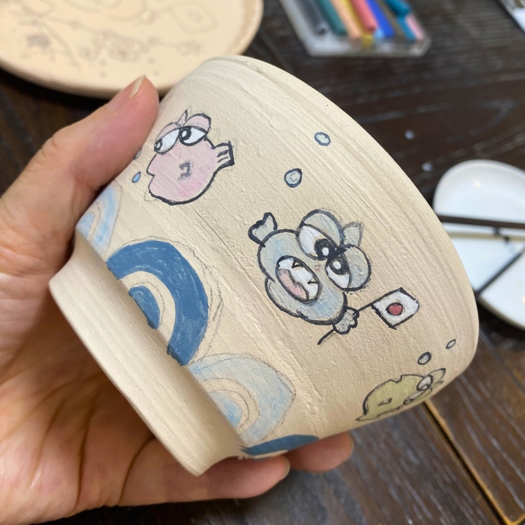 うみねこ工房で絵付けをしたお茶碗